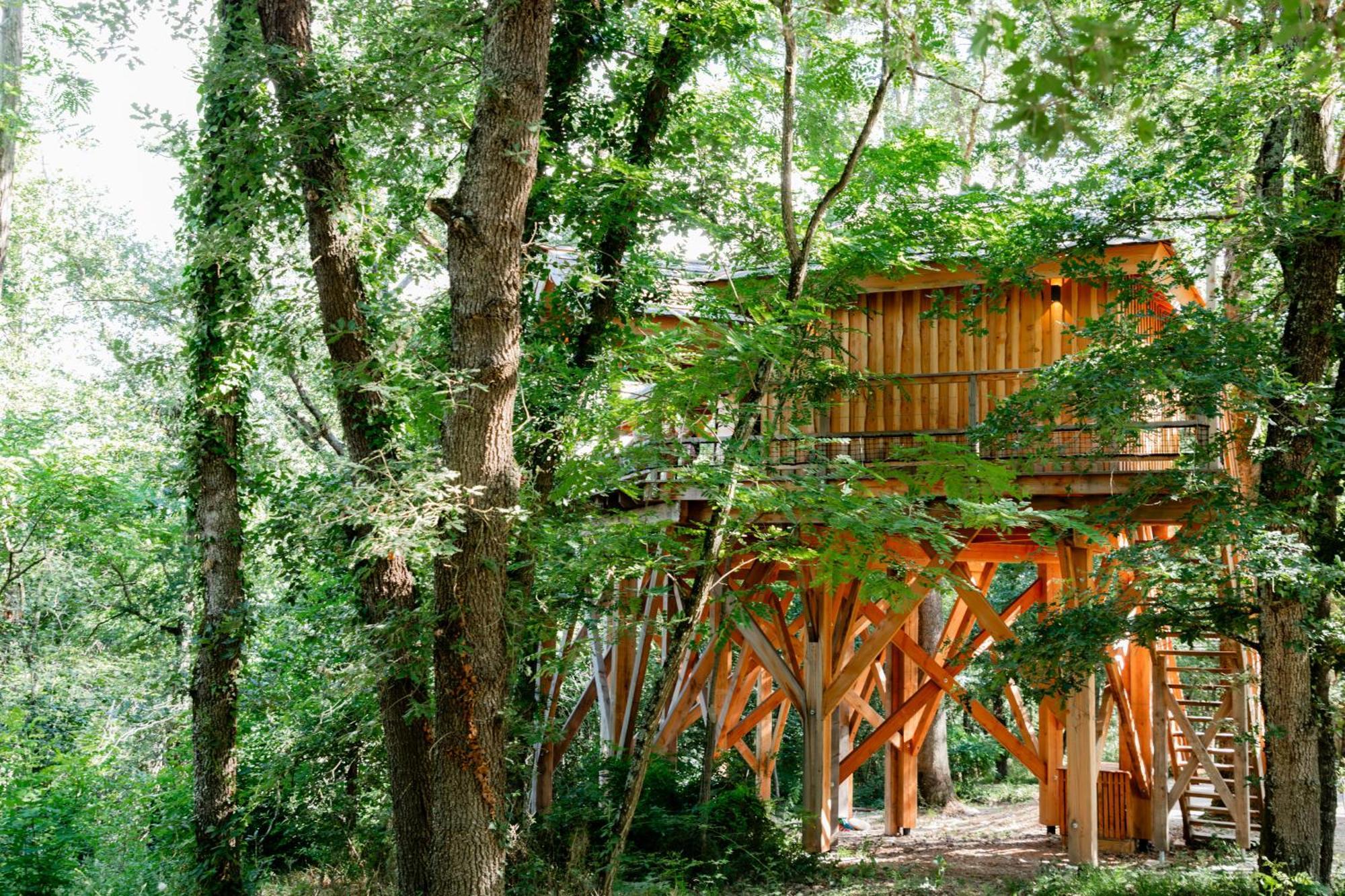 Dolce Et Cabane Berat Bagian luar foto