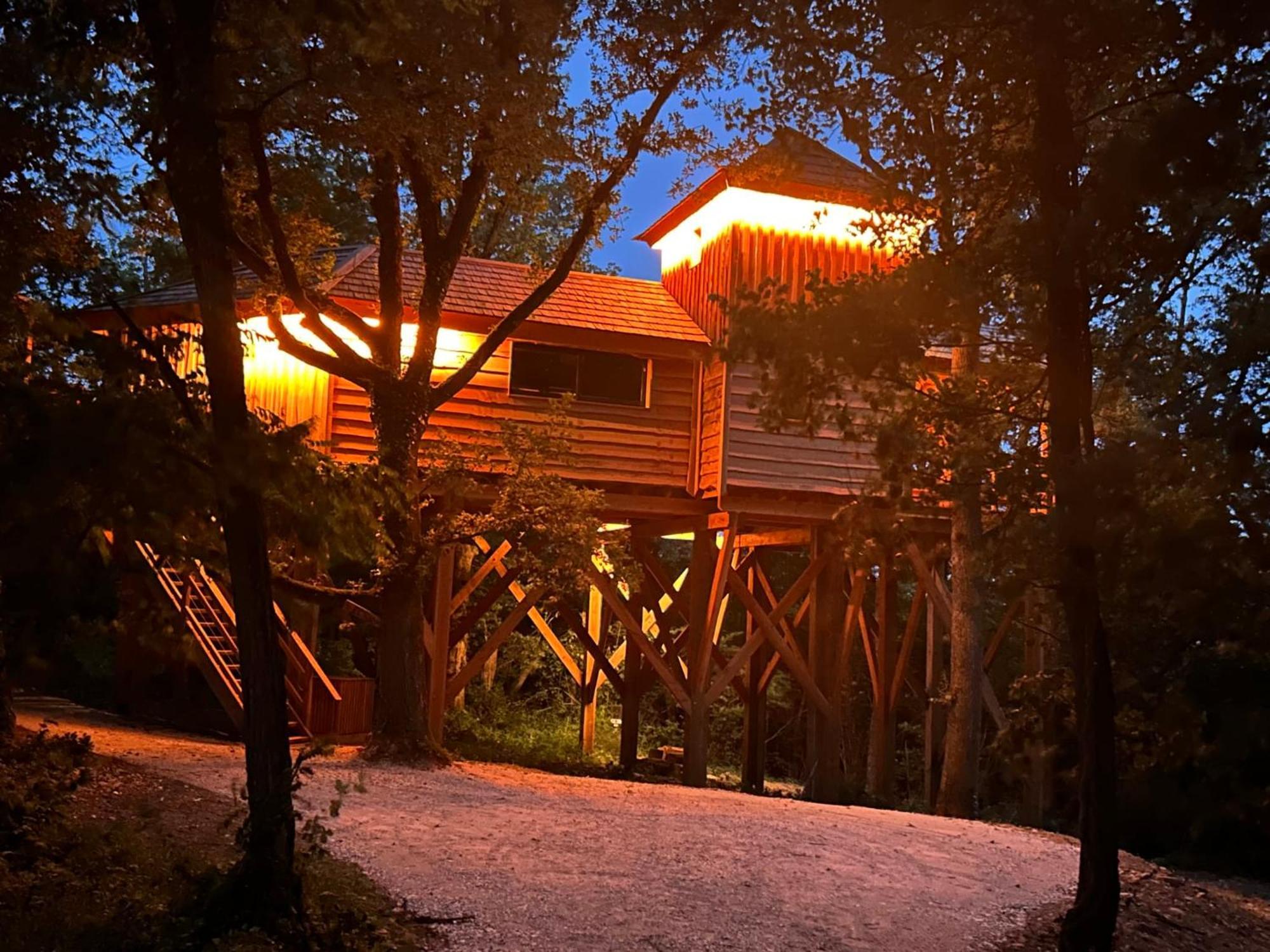 Dolce Et Cabane Berat Bagian luar foto